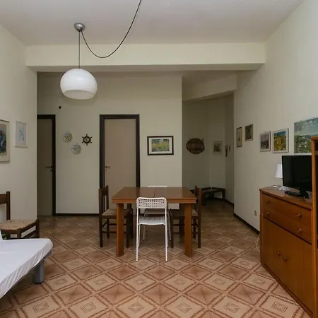 M72 - Marcelli, Trilocale In Con Piscina *